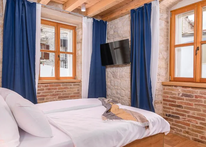 Oleander Center Suites